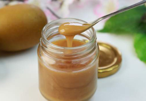 Novozélandský med Manuka je prírodným antibiotikom
